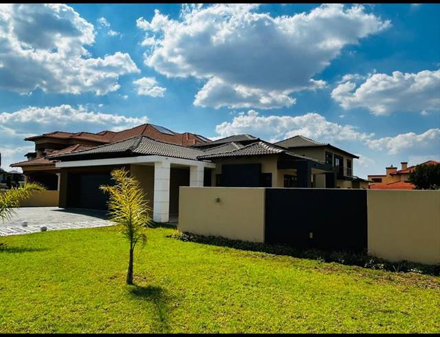 7 BEDROOM HOUSE FOR SALE IN SAVANNAH COUNTRY ESTATE